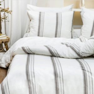 GKC Home Exclusive İpliği Boyalı Nevresim Takımı – Toprak, rengi ve dokusuyla yatak odanızın ambiyansını değiştirir. Ferah bir ortam oluşturur ve her mevsim kullanıma uygundur.