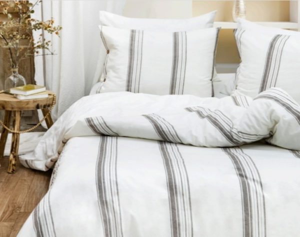 GKC Home Exclusive İpliği Boyalı Nevresim Takımı – Toprak, rengi ve dokusuyla yatak odanızın ambiyansını değiştirir. Ferah bir ortam oluşturur ve her mevsim kullanıma uygundur.