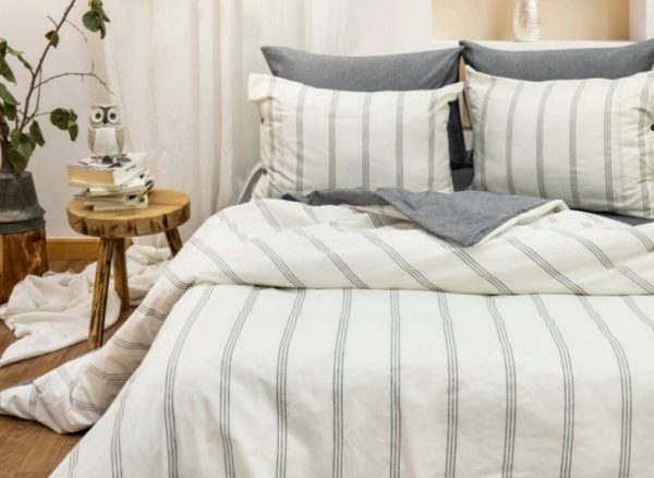 GKC Home Exclusive İpliği Boyalı Nevresim Takımı – Atlas, rengi ve dokusuyla yatak odanızın ambiyansını değiştirir. Ferah bir ortam oluşturur ve her mevsim kullanıma uygundur.