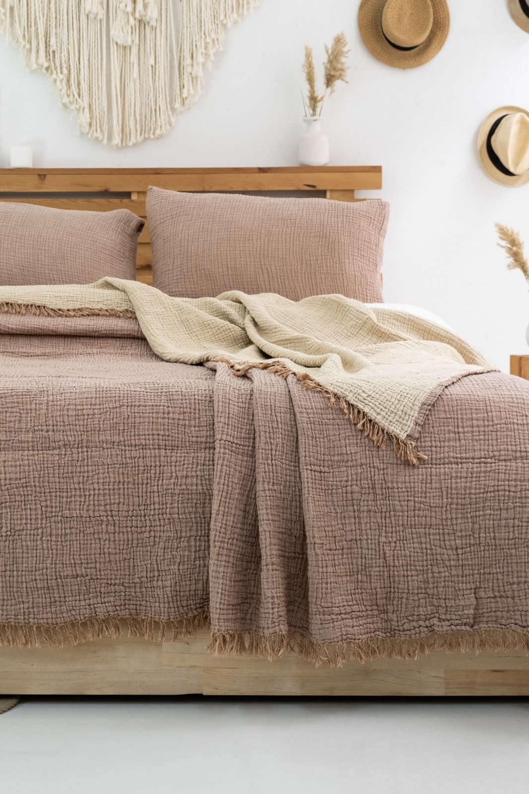 GKC Home 4 Katlı Müslin Yatak Örtüsü - Kahve - Görsel 2